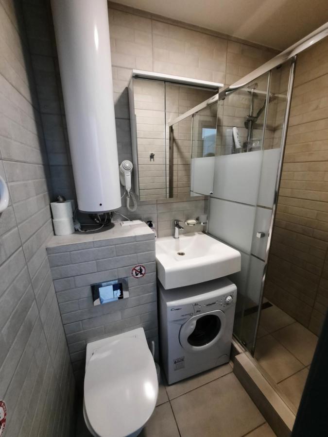 Посуточно Мини-Студия Метро Дорогожичи Киев Exterior photo